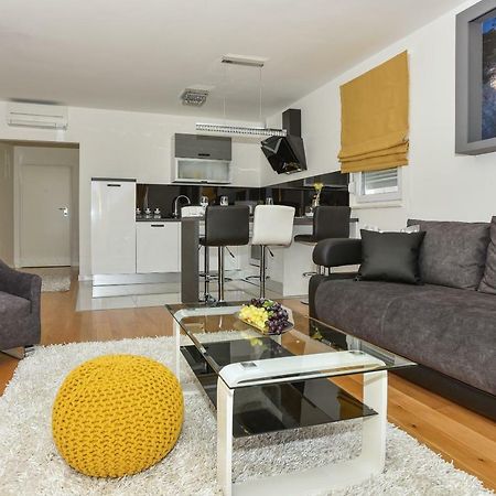 מאקרסקה Apartment Daninovica I מראה חיצוני תמונה